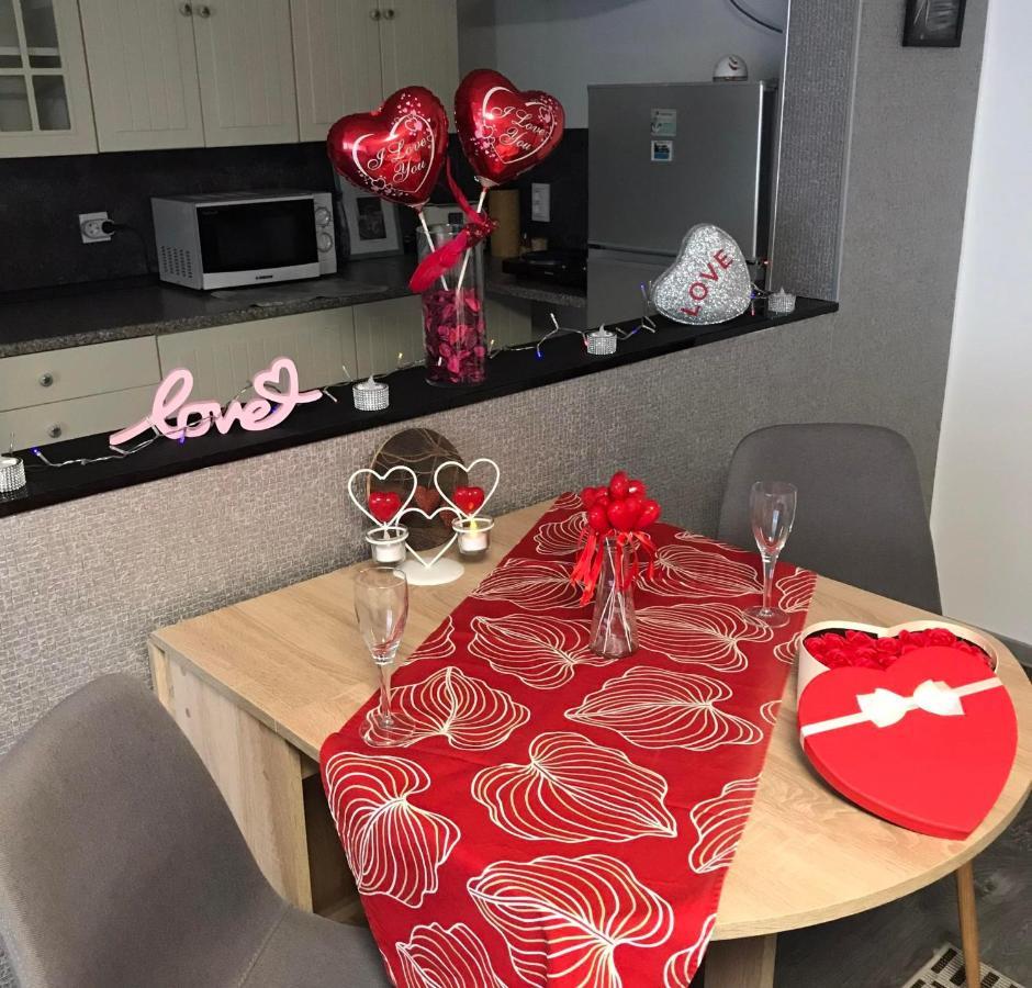 ザラカロシュNagyok Apartmanアパートメント エクステリア 写真